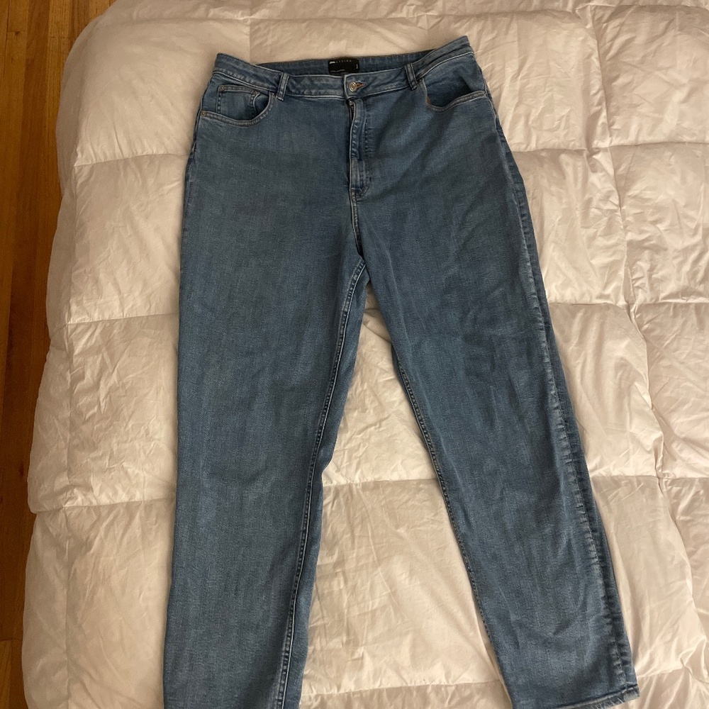Mom jeans
